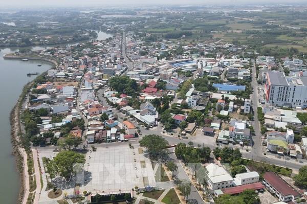 Toàn cảnh Chợ Thái Hòa sầm uất trên đường ĐH 401, Tân Uyên, Bình Dương nhìn từ trên cao